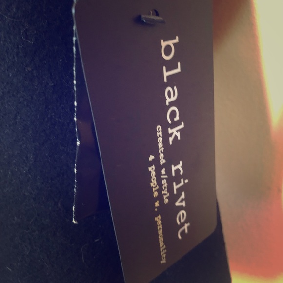 Coat - Picture 5 of 5